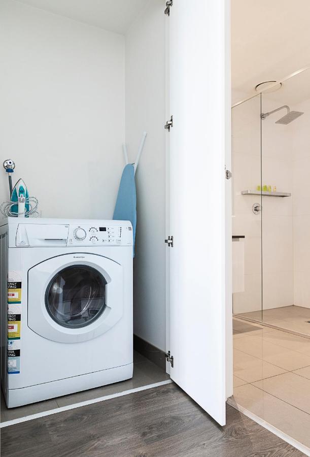 Rnr Serviced Apartments North Мельбурн Экстерьер фото