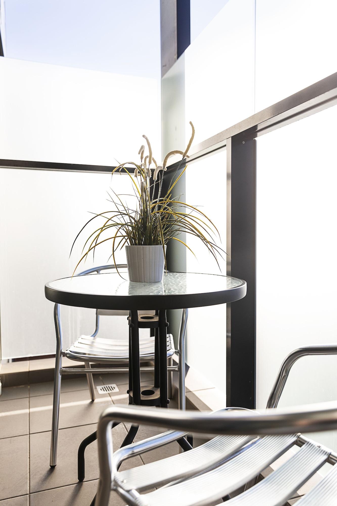 Rnr Serviced Apartments North Мельбурн Экстерьер фото